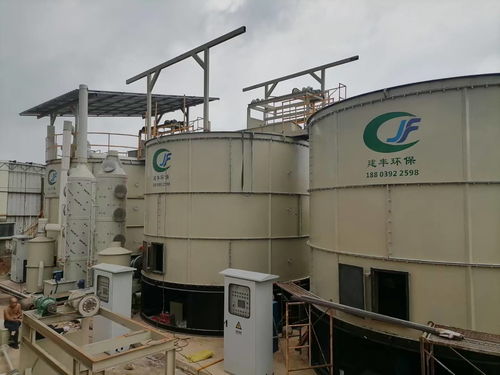 鸡粪快速发酵有机肥的方法 发酵罐与翻堆机的应用